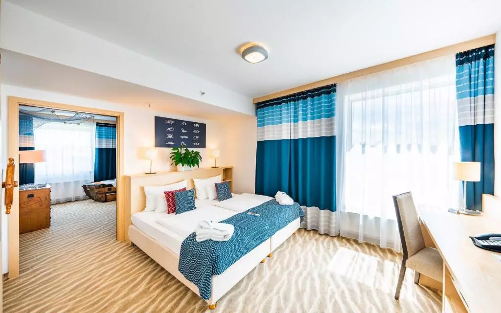 夏日限定|捷克旅遊 Aquapalace Hotel Prague