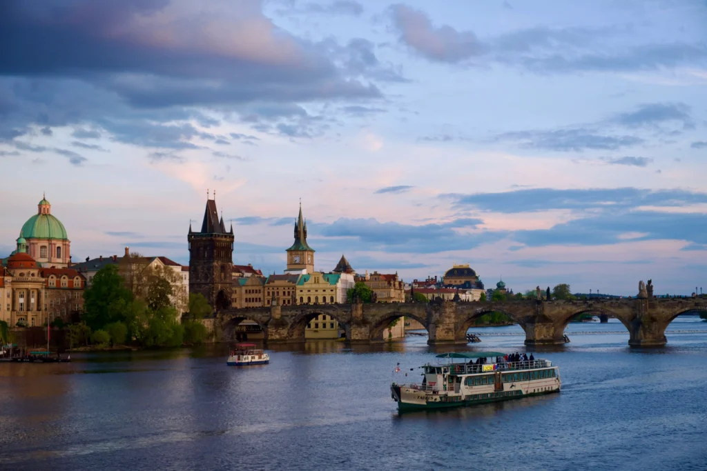 夏日限定|捷克旅遊 Vltava River Cruise