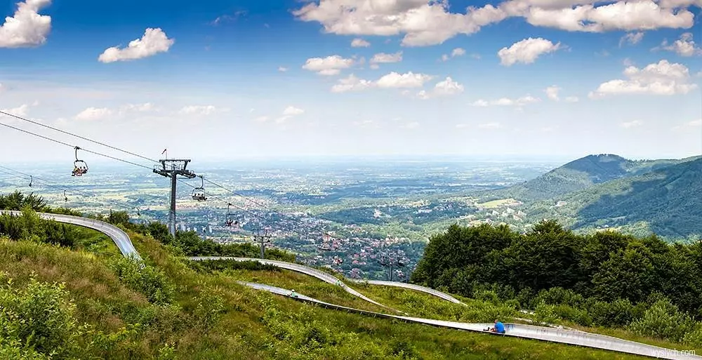 Czantoria Rope & Ski Resort