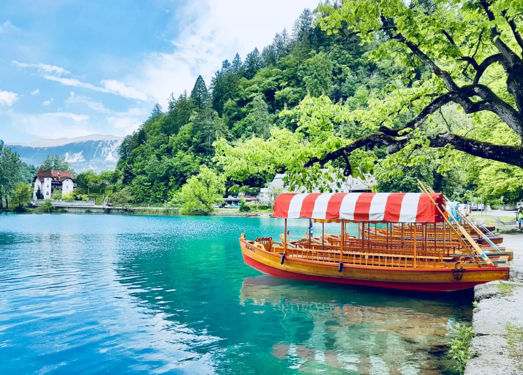 布萊德湖